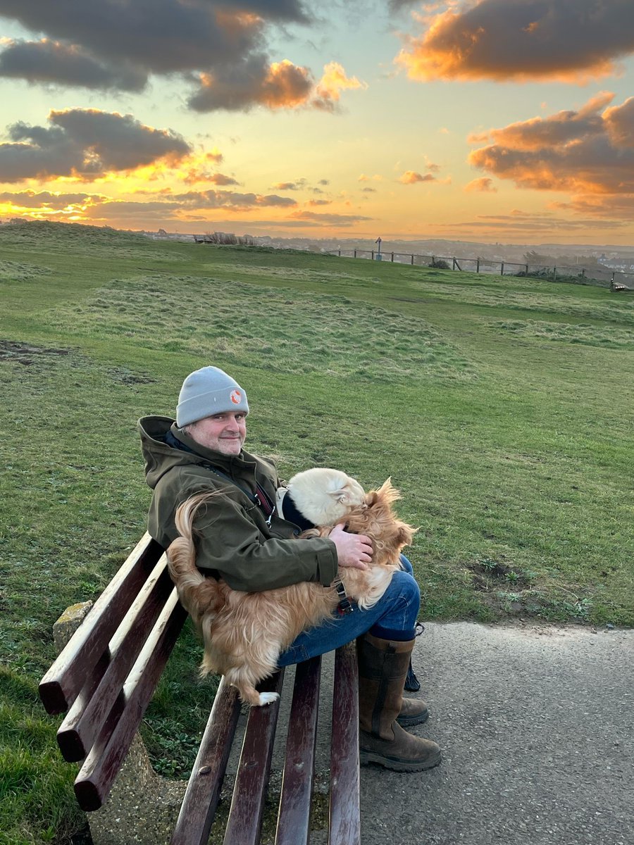 The guy who runs our Budeful Store. Come and visit 😀#store #shopping #happy #coastal