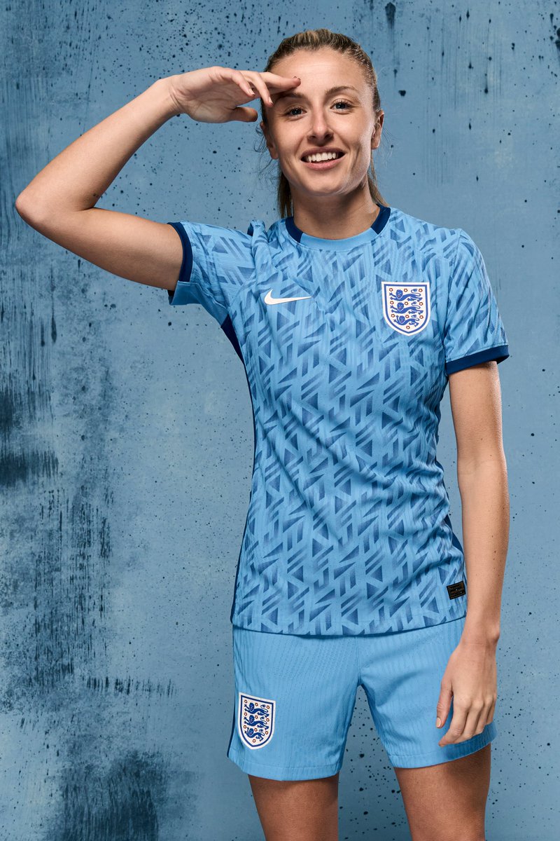 😍 <a href="/leahcwilliamson/">Leah Williamson</a> returns to the #Lionesses squad!