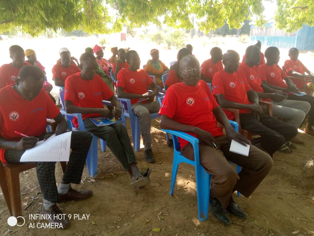 LifeRlc's tweet image. RLC with support from UNICEF aided teachers expand access to high quality education in Aweil East County by training them.
The Red &amp;amp; White color denotes Unity, which are also colors for valentine.

HAPPY VALENTINE FROM RLC IN ADVANCE?