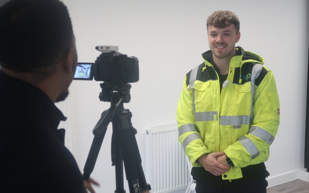 For National Apprenticeship & National Race Week, we collaborated with @SSE and welcomed women students from @southandcitycol to TEP. We engaged in discussions about career paths including apprenticeships, while touching on the topic of race and language barriers in the workplace