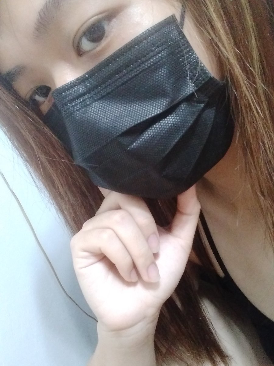 UnariMu's tweet photo. 人家眼睛好看还是嘴巴下面奶子鸭🤭 https://t.co/pE532Rj74j