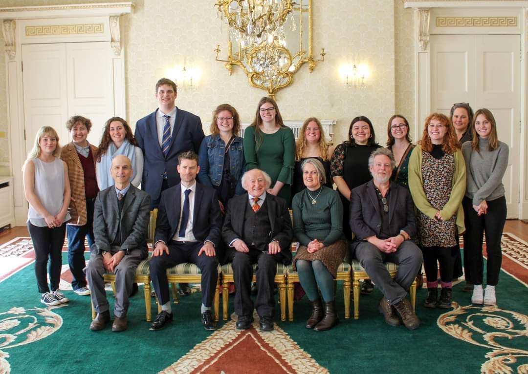 An tAcadamh, Ollscoil na Gaillimhe (@acadamhonag) on Twitter photo Tá mic léinn as <a href="/IndianaUniv/">Indiana University</a> i Meiriceá, ar cuairt trí mhí in <a href="/uniofgalway/">Ollscoil na Gaillimhe | University of Galway</a>. Bhí tae agus soláistí acu le <a href="/PresidentIRL/">President of Ireland</a>, Mícheál D. Ó hUiginn, in Áras an Uachtaráin. Beidh na mic léinn ag teacht ar cuairt go Gaoth Dobhair i mí Aibreáin. Tá mic léinn as <a href="/IndianaUniv/">Indiana University</a> i Meiriceá, ar cuairt trí mhí in <a href="/uniofgalway/">Ollscoil na Gaillimhe | University of Galway</a>. Bhí tae agus soláistí acu le <a href="/PresidentIRL/">President of Ireland</a>, Mícheál D. Ó hUiginn, in Áras an Uachtaráin. Beidh na mic léinn ag teacht ar cuairt go Gaoth Dobhair i mí Aibreáin.
