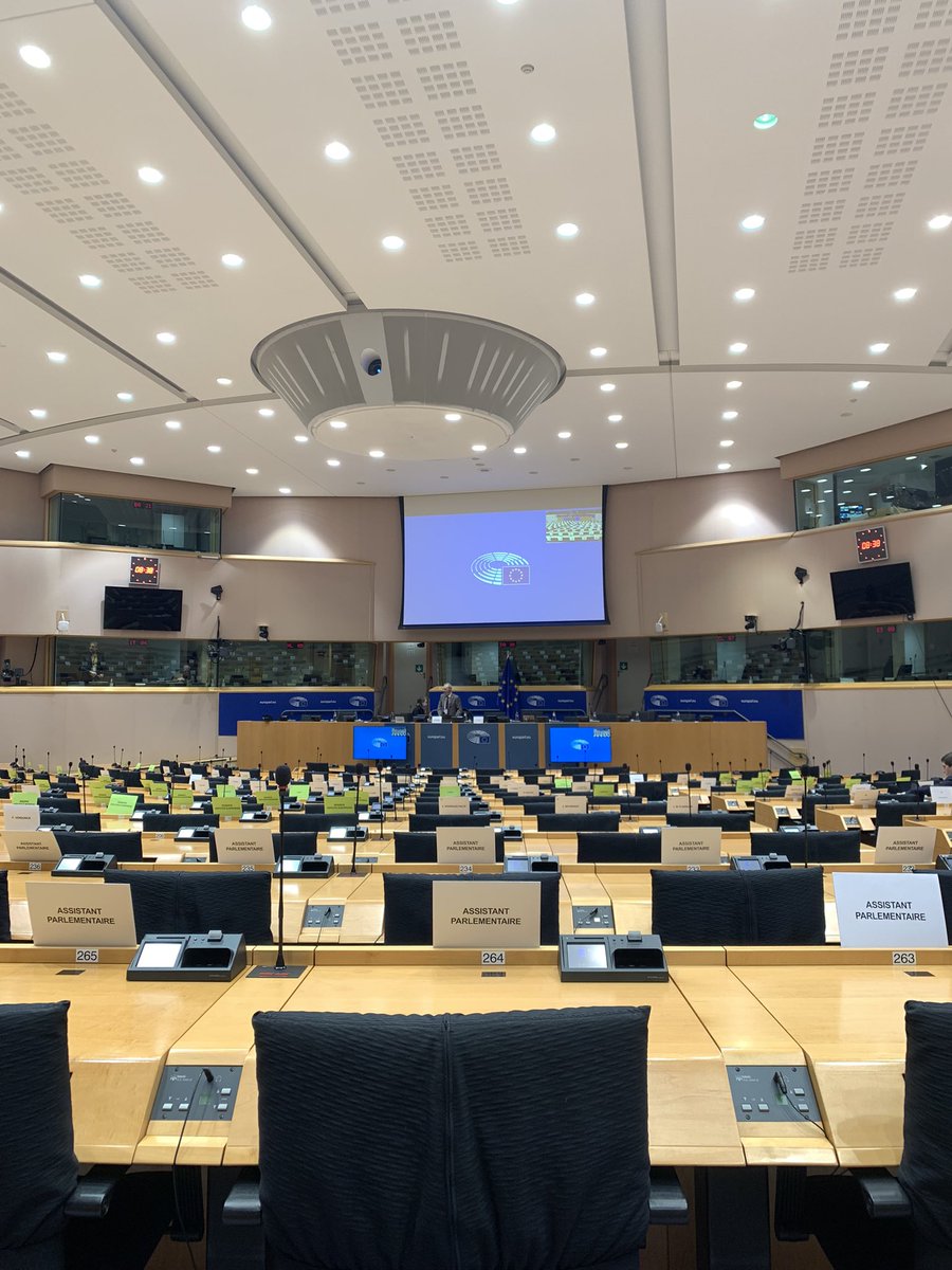 Shameful result from the @EP_Agriculture vote on the #soilmonitoringlaw, rejecting essential sustainable soil management provisions. 
@EP_Environment @martinhojsik must keep ambitions high. There is no sustainable future without healthy soils. #nonaturenofood