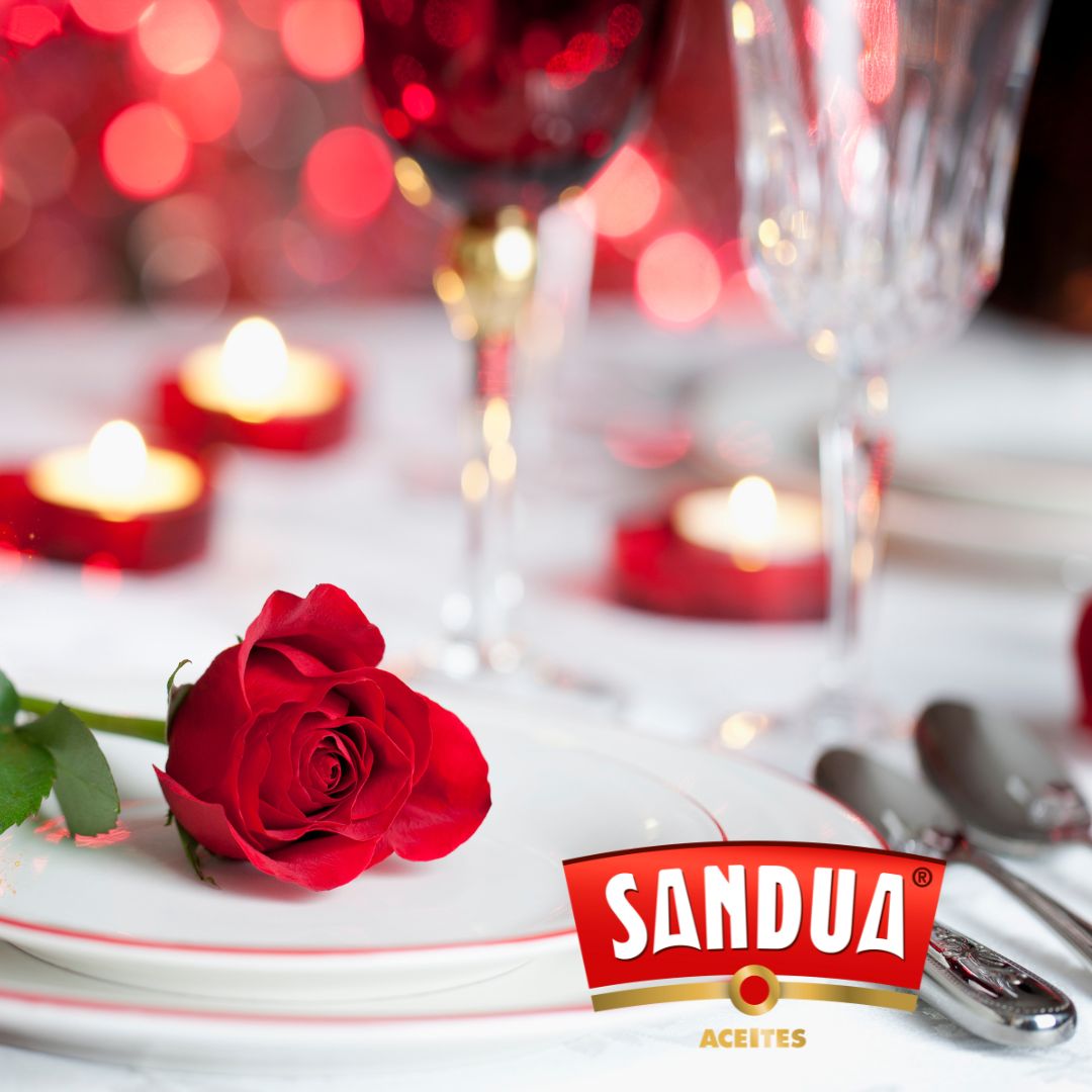 Aquí tienes un menú completo para elaborar una cena romántica ❤️😋 en casa para dos. Sorprende a tu pareja con unas recetas fáciles y rápidas, para disfrutar en la mejor compañía ☺️  #SanValentin2024 #cenasencasa #menucasero #aove #recetas 
n9.cl/x5b35y