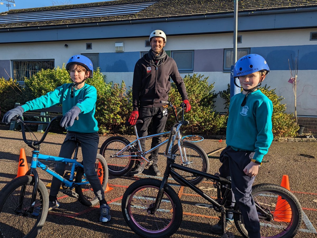 bg_primary's tweet image. Mike Mullen BMX Academy visited our school and led workshops with KS2 throughout the day. The children had lots of fun and learnt some tricks! A real confidence boost for many, in learning a new skill. @MikeBMXAcademy @SouthCambsSSP