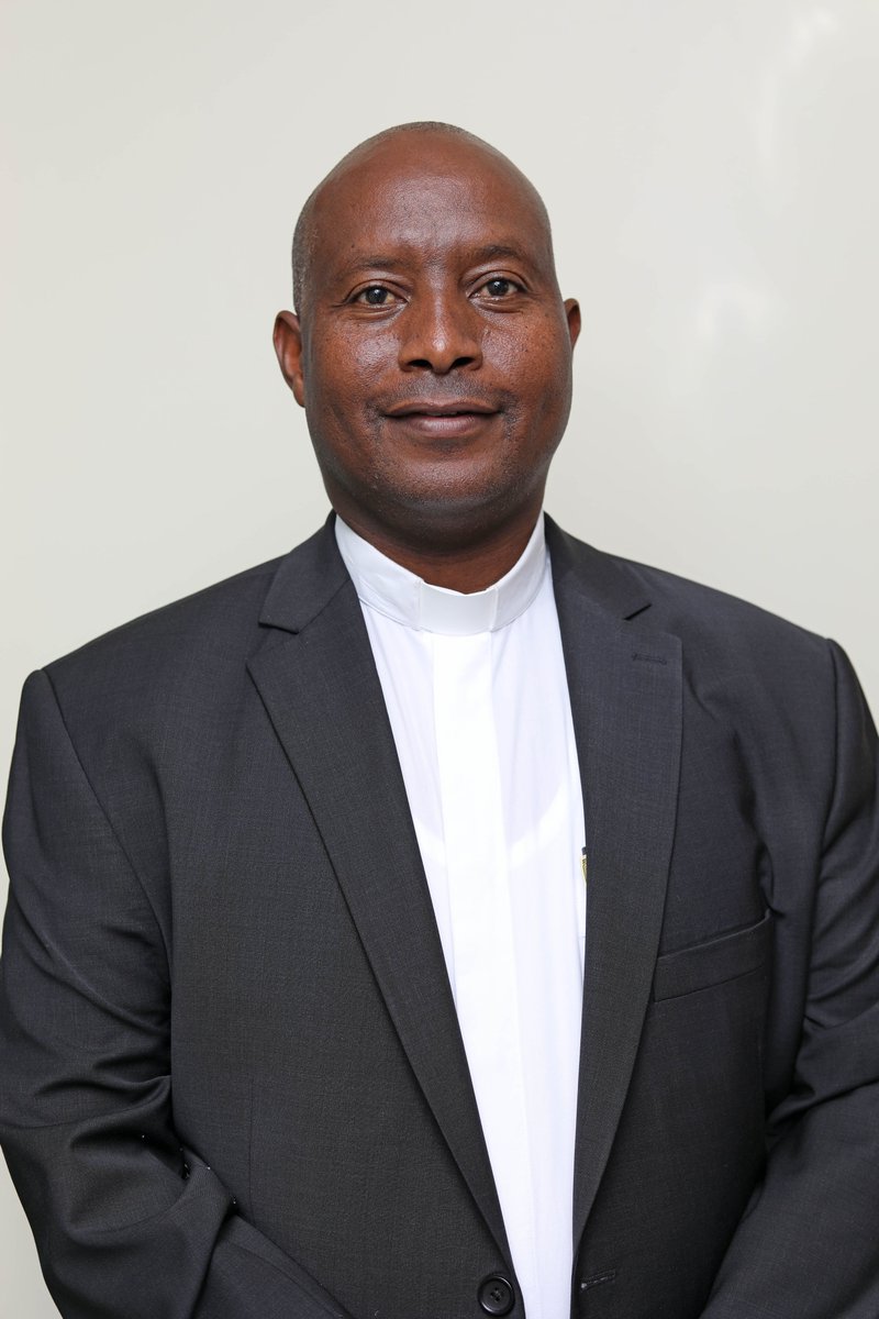 The Holy Father, Pope Francis has appointed Fr. Wallace Ng’ang’a and Fr. Simon Kamomoe as Auxiliary Bishops of the ADN. This announcement was made by Archbishop Hubertus Van Megen, the Apostolic Nuncio to Kenya and South Sudan during the 1 pm Mass celebration at the HFB.