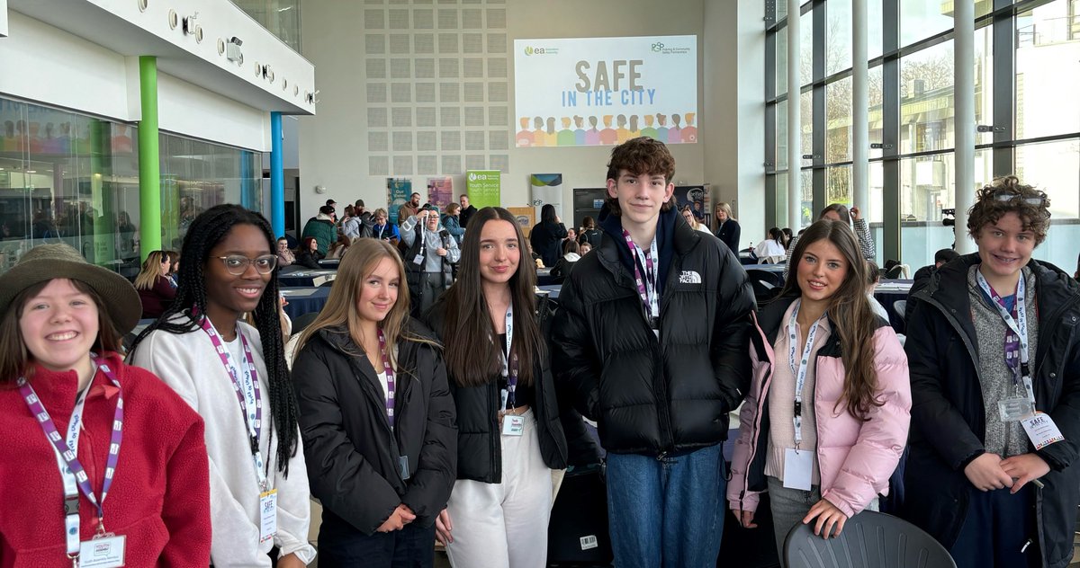 📢Today some of our Members attended the 'Safe in the City' Youth Conference. We discussed issues such as vaping, relationships and online safety. Thanks to @eayouthservice and @PCSP_S for providing this platform for young people to speak on the issues important to us🤝