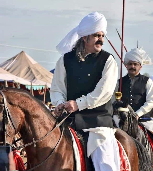 AnwarLodhi's tweet photo. CM KPK. https://t.co/IkI213u4t5