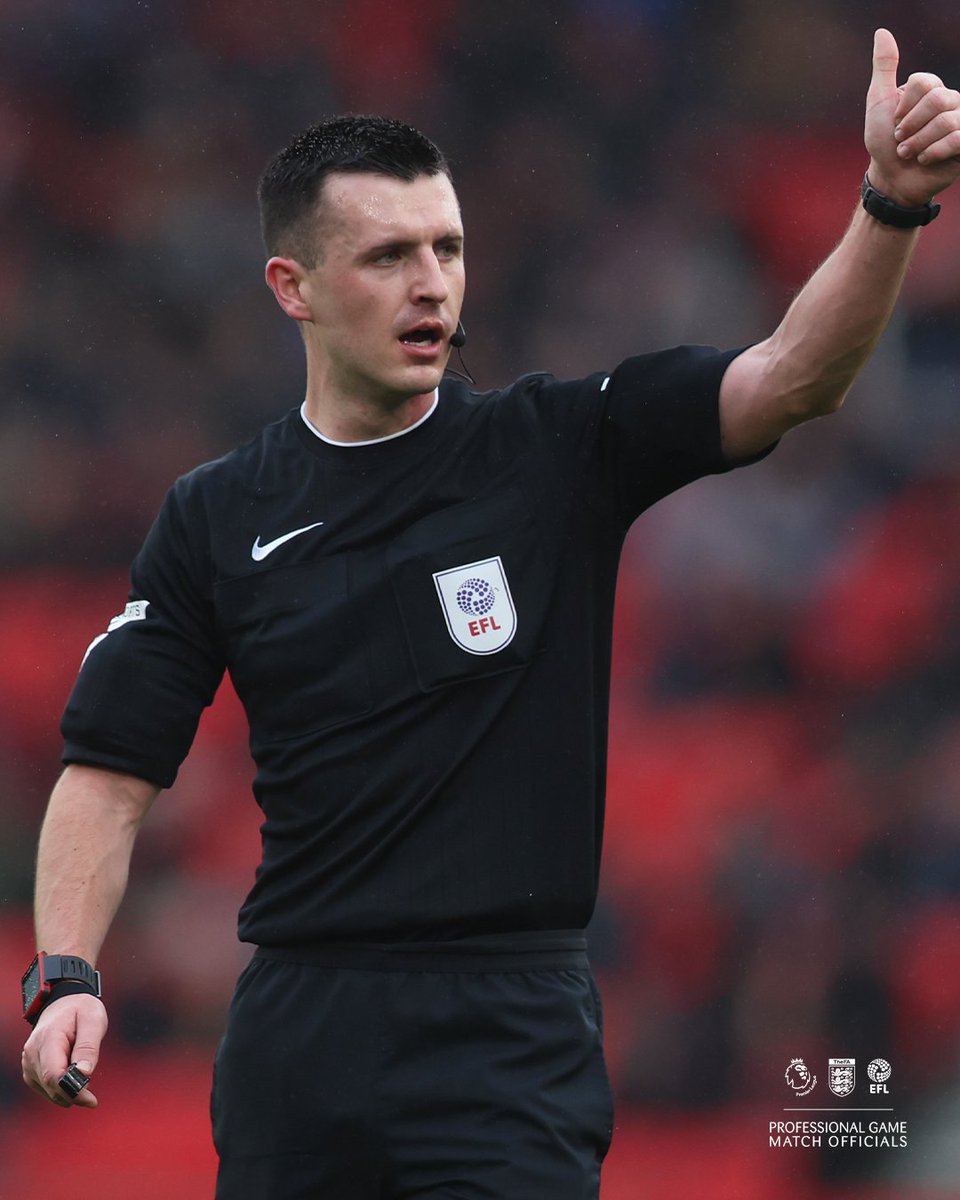 📥 Referee Lewis Smith will make his #PL debut when he takes charge of Fulham v Aston Villa this weekend.

The 30-year-old is the sixth referee outside of PGMOL's Select Group to take charge of a Premier League match this season.

He has risen through the refereeing ranks and