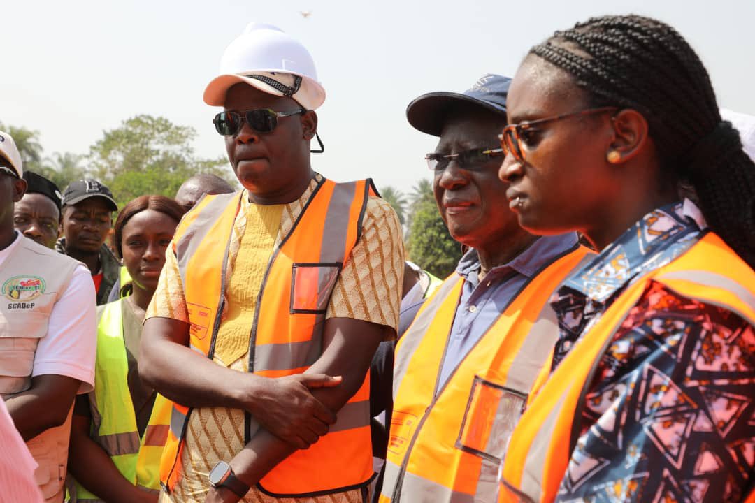 hmkpaka's tweet image. Market access will be greatly enhanced when  the Tomparie bridge linking Karene and Kambia is completed. My supervision mission with the @WorldBank country manager left satisfied with progress made by #HDF. Thank you @PresidentBio for building #SierraLeone bridge by bridge.