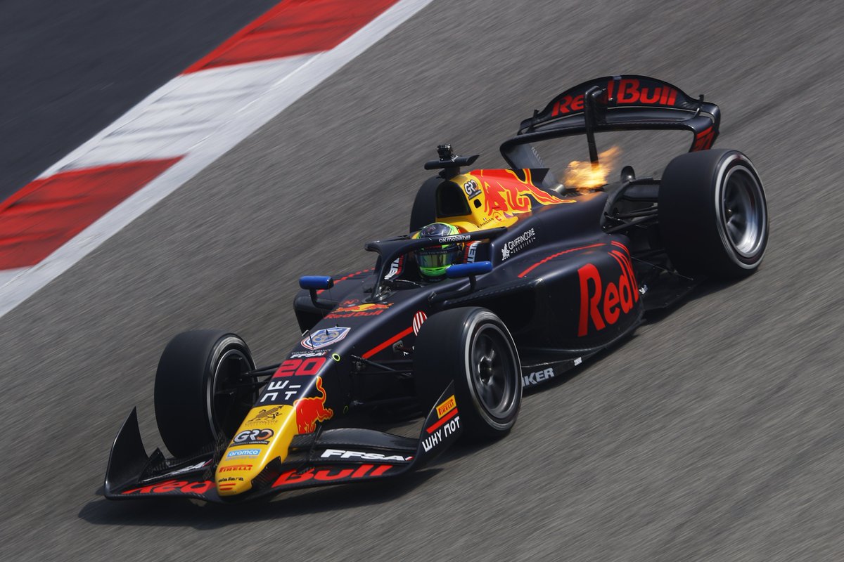 Formula 2 tweet media