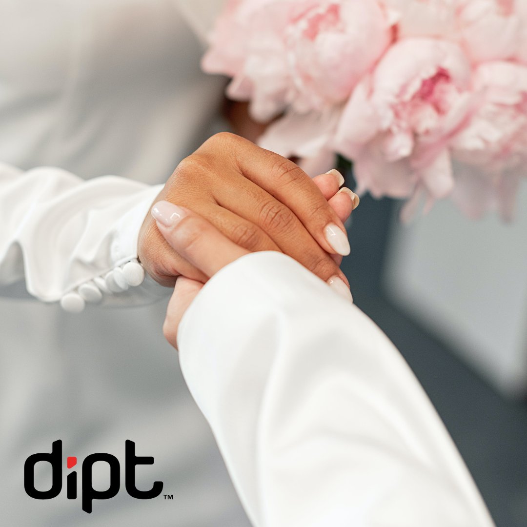 dipt_nails's tweet photo. Happy Galentine's Day! 💕

Gather your friends and treat yourselves to a Dipt Nails manicure party. Today's all about celebrating with the women in your life, and what better way to do it than with a fresh set of nails! 💅
  
#GalentinesDay #DiptNails https://t.co/kRS7nRCAsg