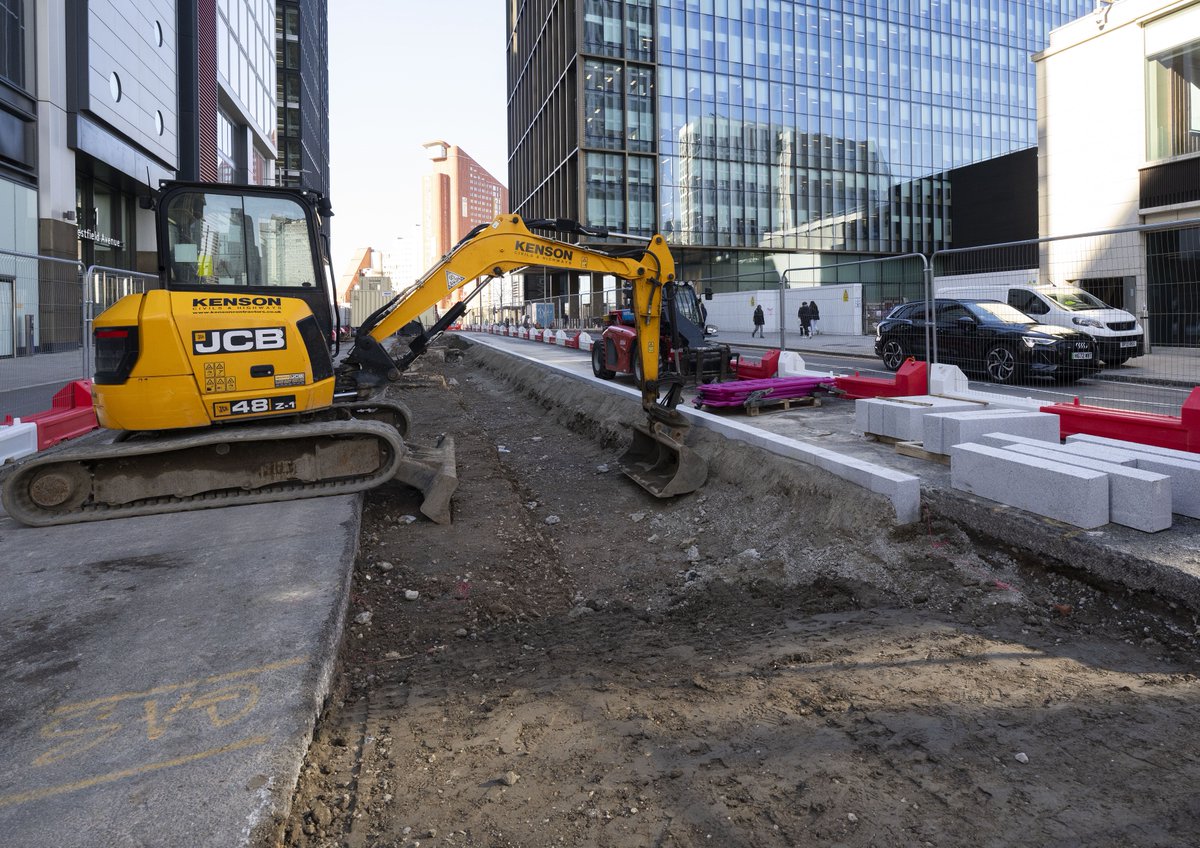 NewhamLondon's tweet photo. We have partnered with @LondonLegacy, @LDN_environment &amp; @MayorofLondon to enhance the road layout and street environment along Westfield Avenue and the southern segment of Waterden Road.

Construction began in Jan &amp; will continue until completion in 2026

https://t.co/CU28auojnZ https://t.co/zGCVkML03W