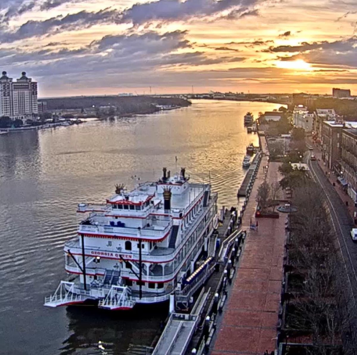 Welcome home!
After over a month in dry dock, The Georgia Queen passed all her inspections and is back on the Savannah River where she belongs… just in time for #MardiGras2024 #FatTuesday #LetTheGoodTimesRoll 

@WSAV @SavRiverboat @savwaterfront @cityofsavannah