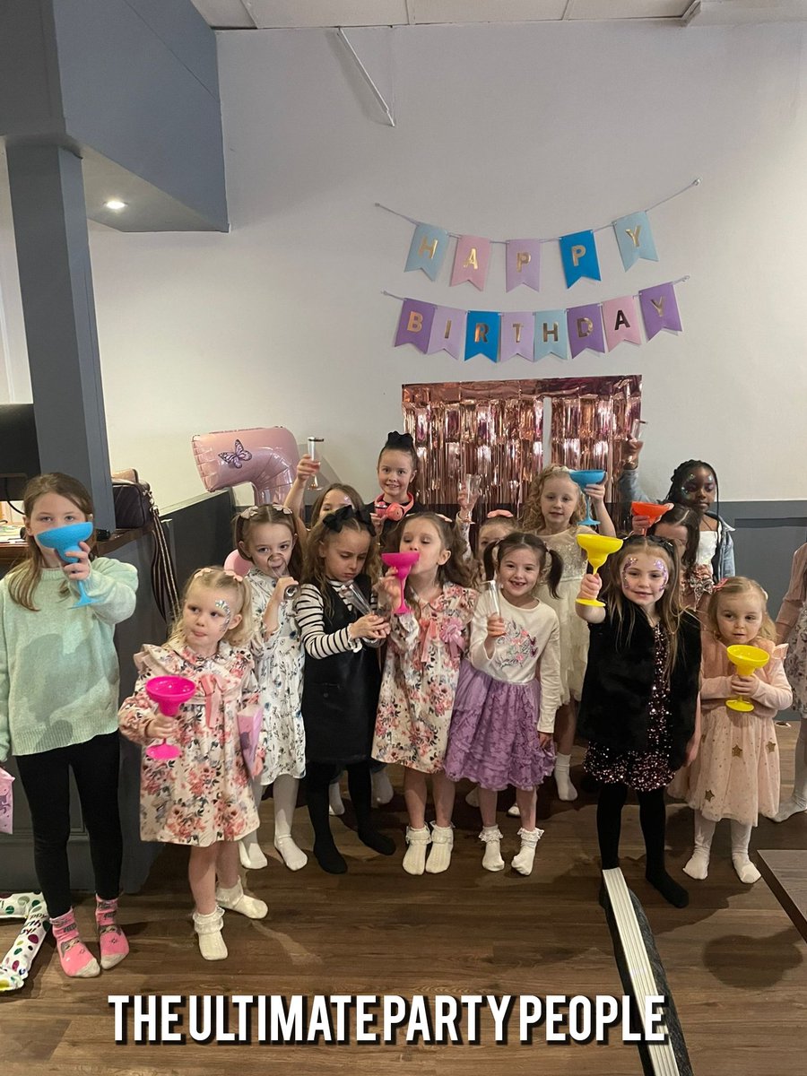 upartypeople's tweet image. A fun filled weekend of Christenings, makeovers, Weddings and 1st birthdays!
Super cute. Thank you to everyone who booked us!

#christenings #makeovers #makeupparties #facepainting #1stbirthdays