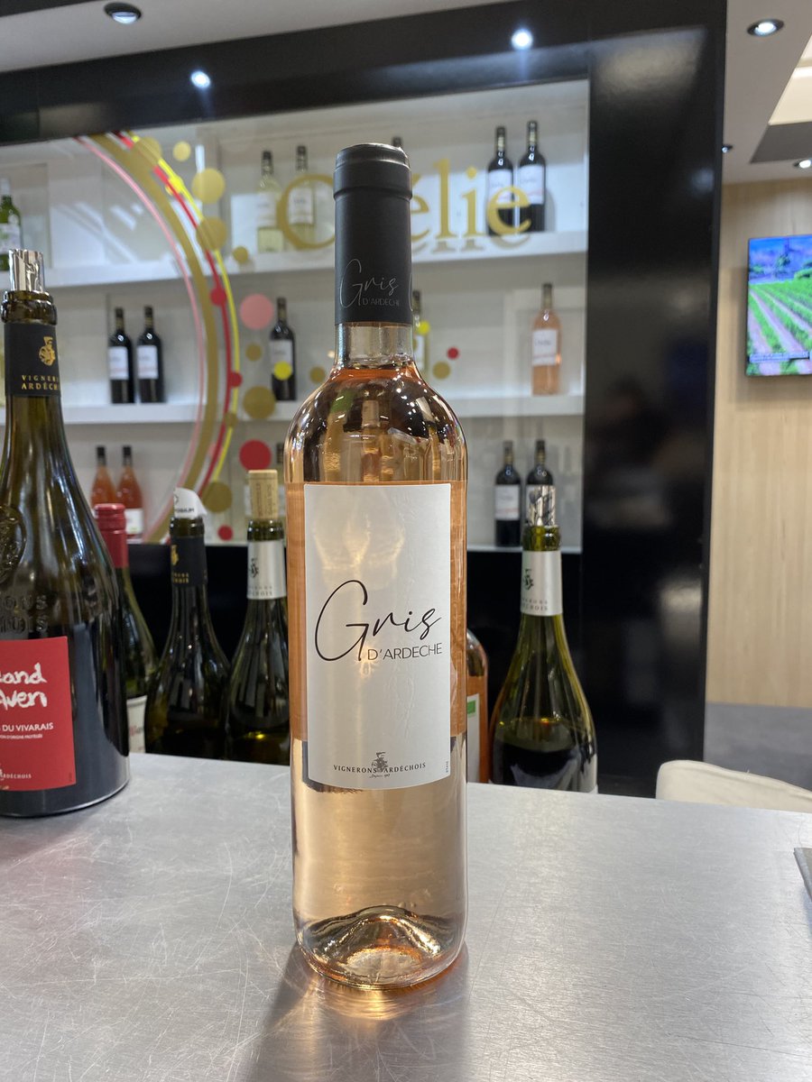 Deuxième jour de salon à WINE PARIS VINEXPO 🍷 Retrouvez-nous Hall 4 B094 ! 
#vigneronsardechois #vinexposium #wineparis2024 #vinexpo #Wineparis2024