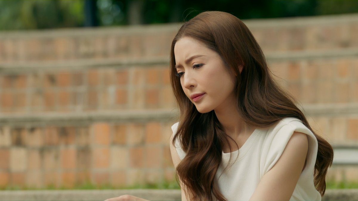 GMMTV's tweet image. ในใจลึก ๆ คุณหยินก็ยังคงนึกถึงคุณเรย์บ้างแหละ #FindYourselfTHFinalEP