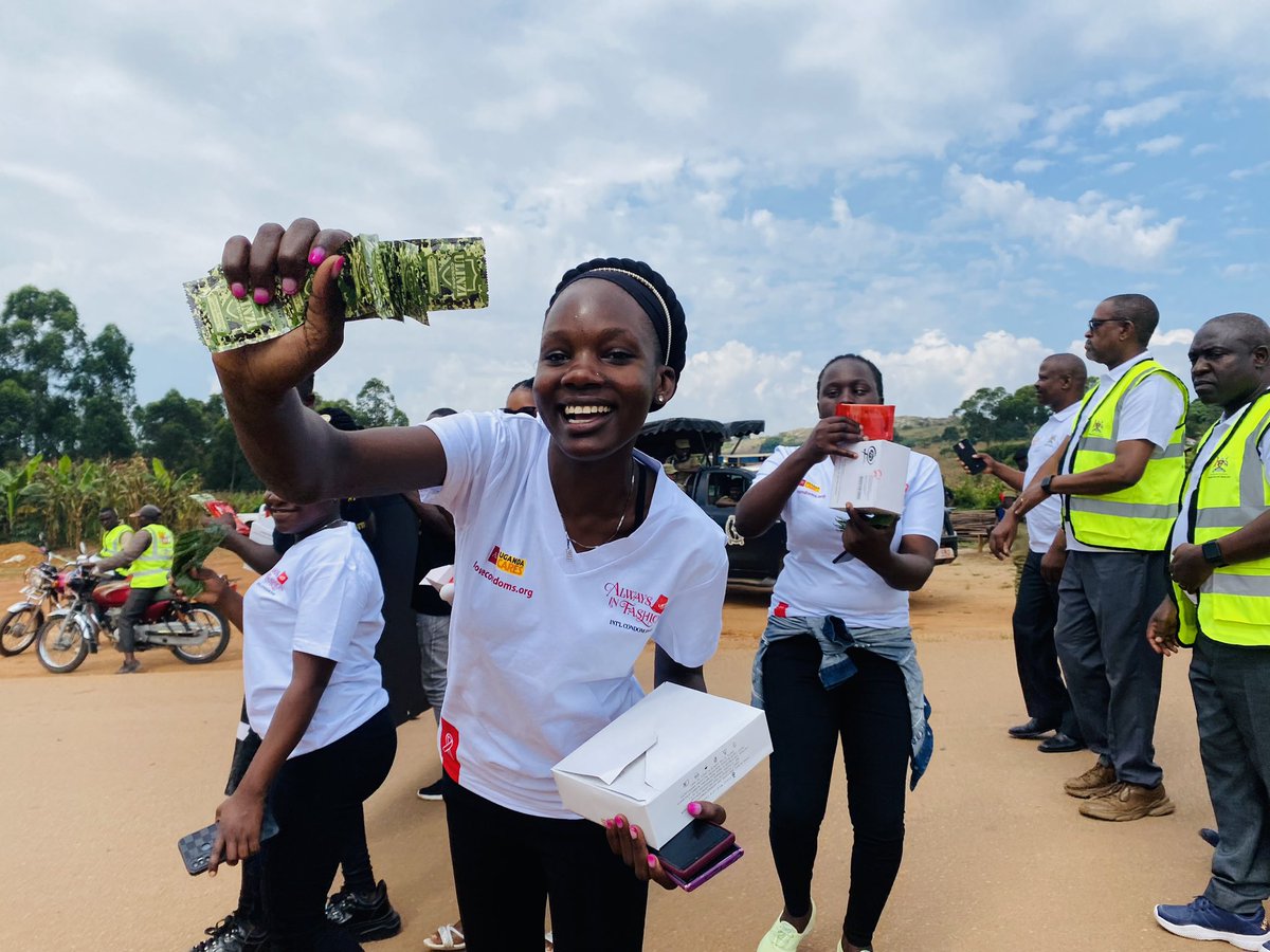 Today ,I joined @ahfugandacares , @MinofHealthUG and partners in commemorating the #InternationalCondomDay in Lyantonde district 

We matched to town and distributed free condoms and emphasized on correct condom use 

#AlwaysInFashion
#SaferIsSexy