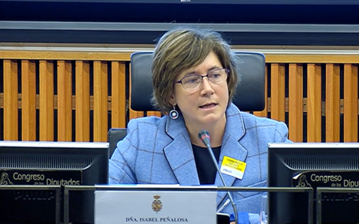 <a href="/asufin_/">Asufin</a> <a href="/clabe_editores/">CLABE • Asociación de Medios de Comunicación</a> <a href="/FadJuventud/">Fad</a> <a href="/FundATRESMEDIA/">Fundación Atresmedia</a> @InstitutoHermes <a href="/FMeninos/">Fundación Meniños</a> <a href="/MovimientoxlPaz/">Movimiento por la Paz - MPDL</a> <a href="/platdeinfancia/">Plataforma de Infancia</a> <a href="/WAS_org/">World Association for Sexual Health</a> <a href="/RicarRContreras/">Ricardo Rodríguez Contreras</a> <a href="/digitalforeu/">Asociación Europea para la Transición Digital</a> <a href="/F_Armengol/">Francina Armengol</a> <a href="/Congreso_Es/">Congreso</a> "Como la Asociación Española de Fundaciones no podemos estar más orgullosos del papel social y experto de las organizaciones que participan en esta jornada"

<a href="/IsabelPenalosa/">Isabel Peñalosa</a>, directora de Relaciones Institucionales de la AEF, modera la mesa redonda 'El papel de las instituciones'