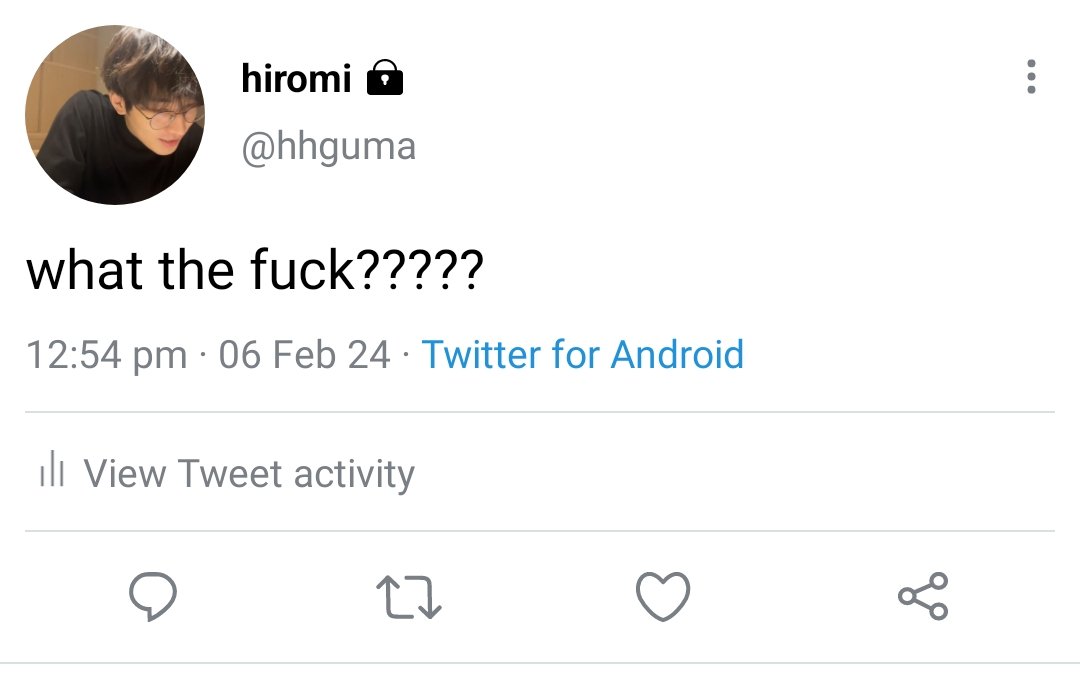 wonyrrari's tweet photo. abide by the law
a #jjk au

you (brielle) are definitely screwed. of all things, you had to spill coffee on #higuruma's law transcriptions. https://t.co/S2gU1MeHYM
