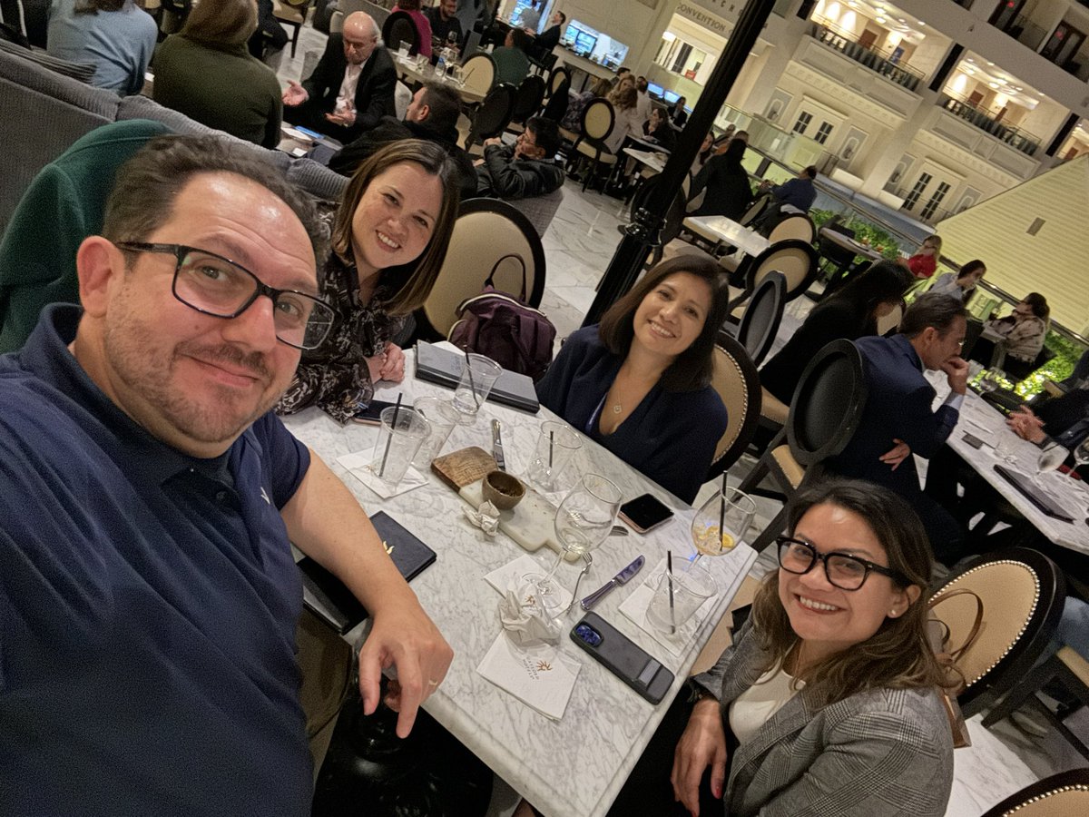 What I love about #SMFM24 SMFM #1,305…. being able to just sit at a table in the lobby bar and having colleagues, friends, and fellows rotate through until we close the place down… <a href="/MySMFM/">SMFM</a> <a href="/kelsey_pinson/">Kelsey Pinson</a> <a href="/MishellaPerez/">Mishella Perez RDMS</a> <a href="/rachaelovercash/">Rachael Overcash</a>