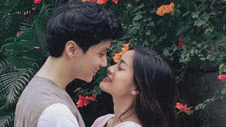 " ආදරේට ආදරේ කරන මිනිස්සු හම්බුනාම‍,
   ආදරේ හරි සුන්දරයි.
   ඒත් ආදරේට ආදරේ කරන මිනිස්සු හරි අඩුයි! "🤍🌻