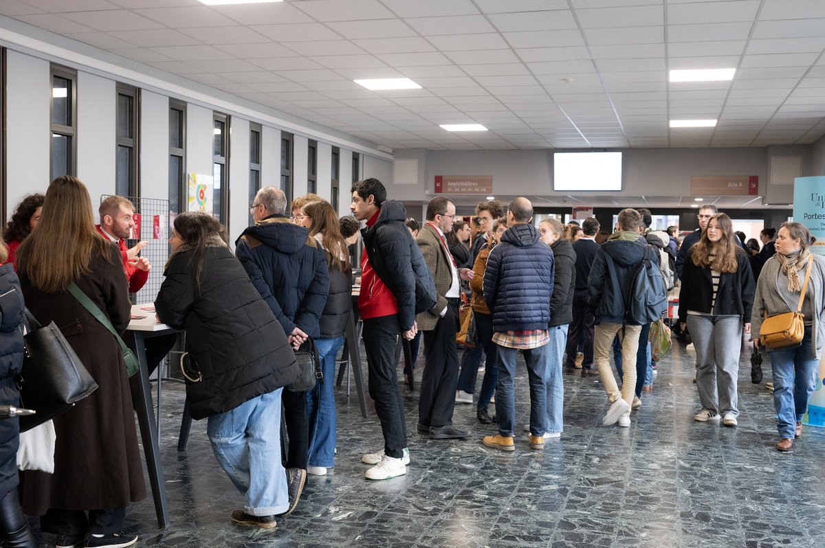 Université de Poitiers tweet media