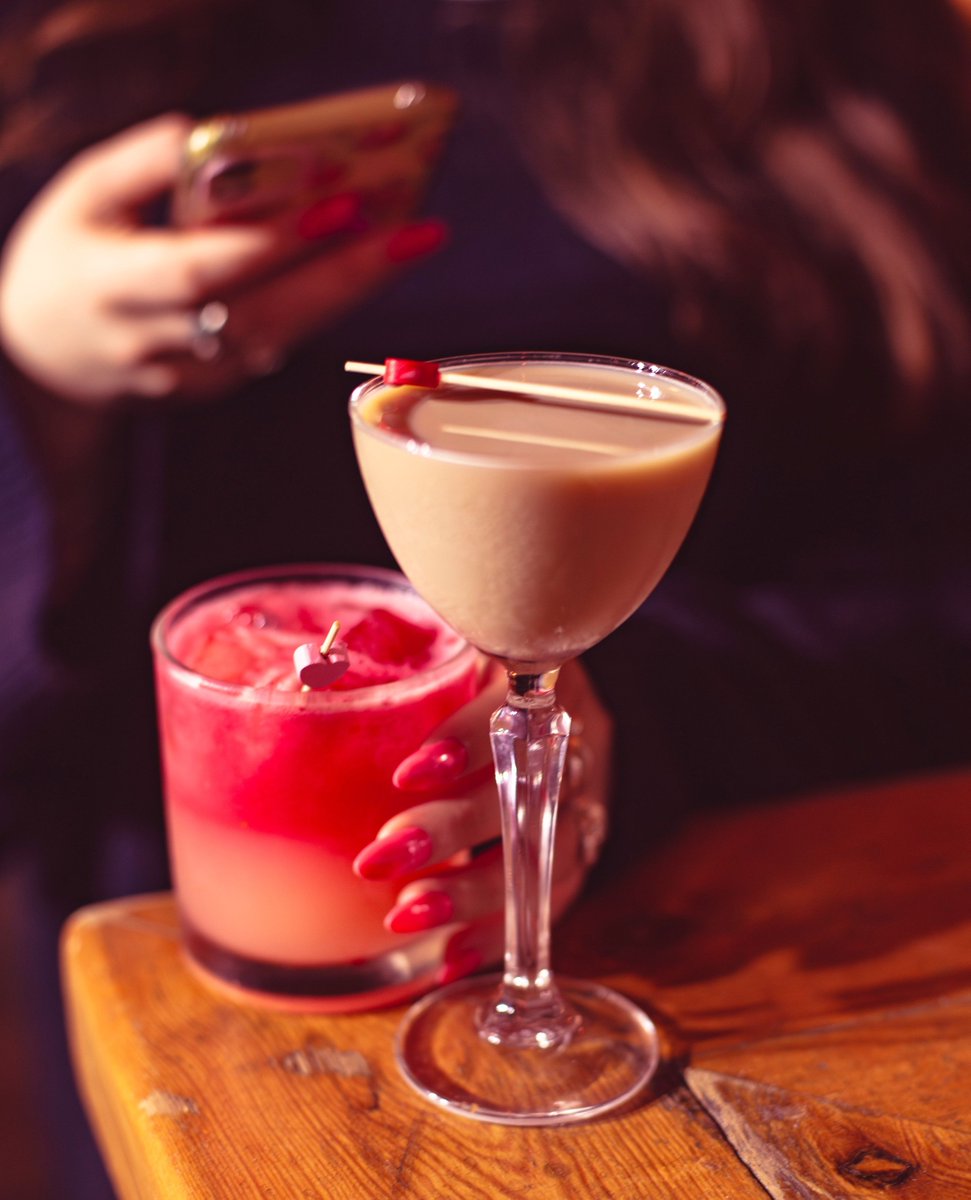Jujusbarstage's tweet photo. 💘 LOVE is in the air this week at Juju's 💘⁠
⁠
Whether you're celebrating Valentine's, Galentines or not celebrating at all (we feel you), our new cocktails are perfect for the occasion 💌 ⁠
⁠
Available for this week only! 
⁠
#jujusbar #valentinesday https://t.co/L7vtiGvKh3
