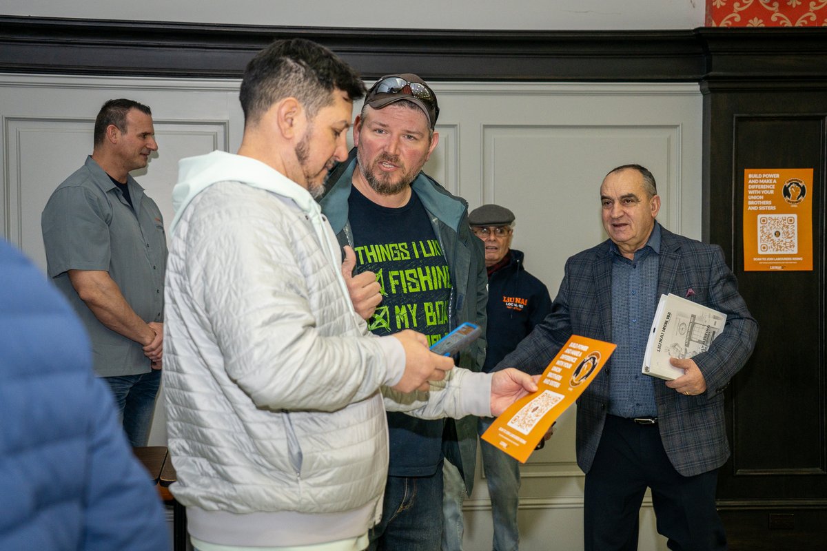 It was great to see a strong and united turnout at our monthly membership meeting this past Sunday! We continued to educate and inform our members on the #LabourersRising campaign and how each of us can get involved and stay #InTheKnow on all things LiUNA.

#LabourersRising