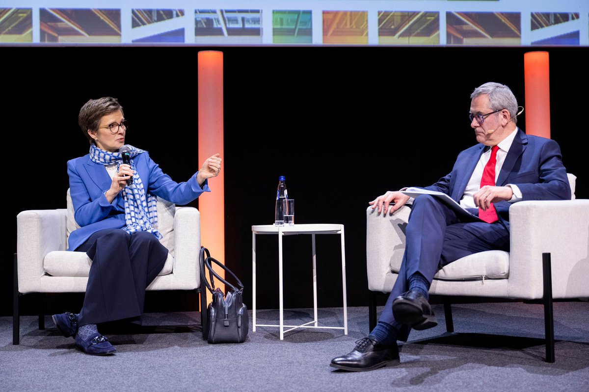 ecb's tweet photo. Strong supervision and credible resolution are connected, says Supervisory Board Chair Claudia Buch in conversation with Dominique Laboureix at the @EU_SRB. 
They discussed the need to complete banking union and make progress on the crisis management and deposit insurance review. https://t.co/0gn9rAJZME