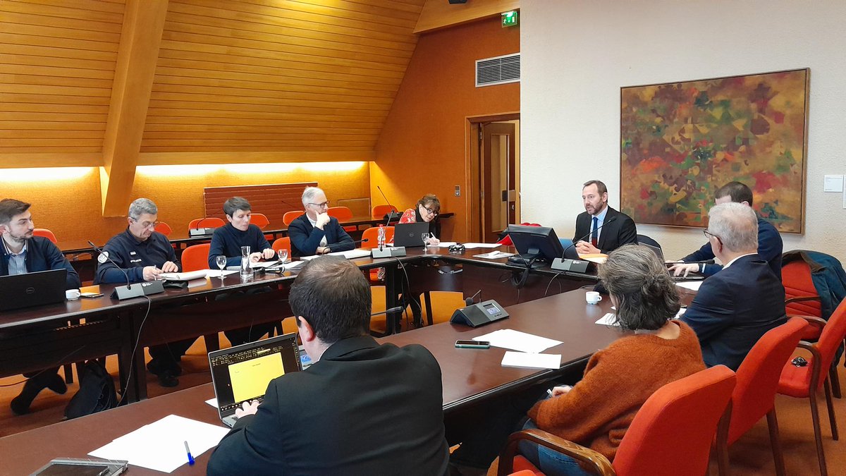 Procureur de Colmar (@proc_colmar) on Twitter photo Groupe Local de Traitement de la Délinquance #GLTDEuropeSchweitzer #Colmar
🙏Merci aux membres <a href="/villecolmar/">Ville de Colmar</a>,@Pref68,@policenationale pour leur mobilisation.
Bons indicateurs
⬇️pts de deal
⬇️dégradations et incivilités
▶️point sur interventions VIF
▶️projets dont contrat de ville Groupe Local de Traitement de la Délinquance #GLTDEuropeSchweitzer #Colmar
🙏Merci aux membres <a href="/villecolmar/">Ville de Colmar</a>,@Pref68,@policenationale pour leur mobilisation.
Bons indicateurs
⬇️pts de deal
⬇️dégradations et incivilités
▶️point sur interventions VIF
▶️projets dont contrat de ville
