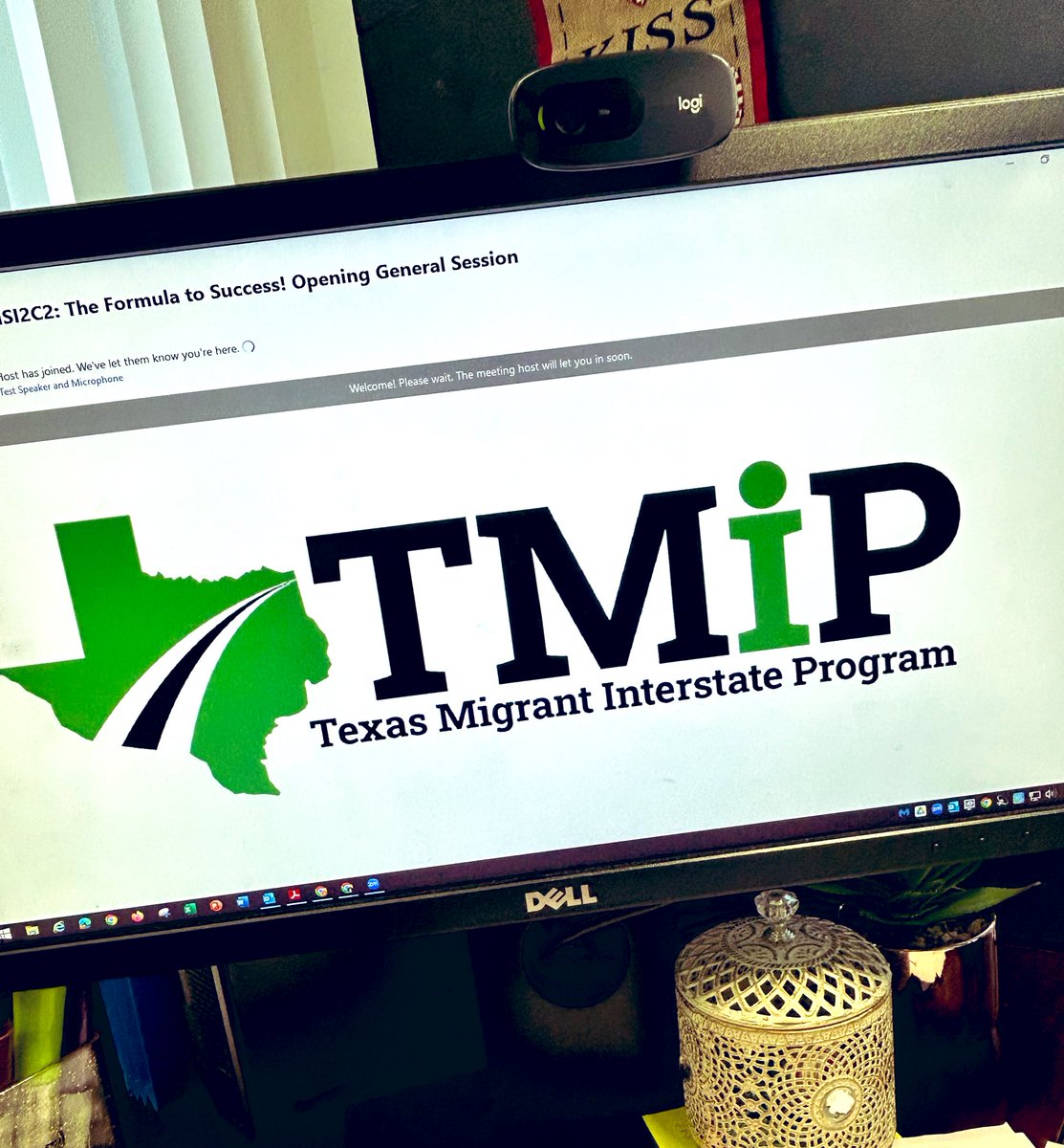 ZoniLOPEZ's tweet image. Looking forward to the sessions being offered at MSI2C2: The Formula to Success! Opening General Session kick off!  @teainfo @ccisdbilingual #migranteducationprogram #mep