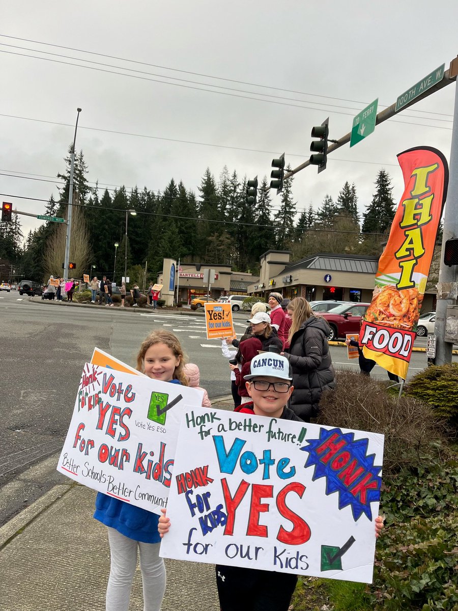 This adorable duo made their own #YESforESDKids signs for waving outside QFC yesterday!

Thank you to all our volunteers and don’t forget to vote today!!! 🗳️
#vote #edmondswashington #edmondswa #snohomish #electionday #diy #crafty