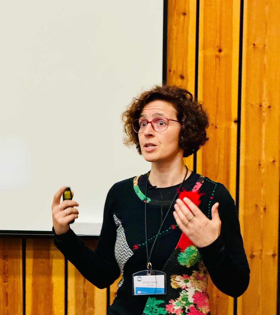 Conserve_Plants's tweet photo. The 2nd day of the final conference of the COST Action ConservePlants that is occurring in Izola was great.

From impacts of invasive species on plant conservation with the Plenary Speaker Sílvia Castro, and many other areas of plant conservation!

#CA18201 https://t.co/iBG33v0QyJ
