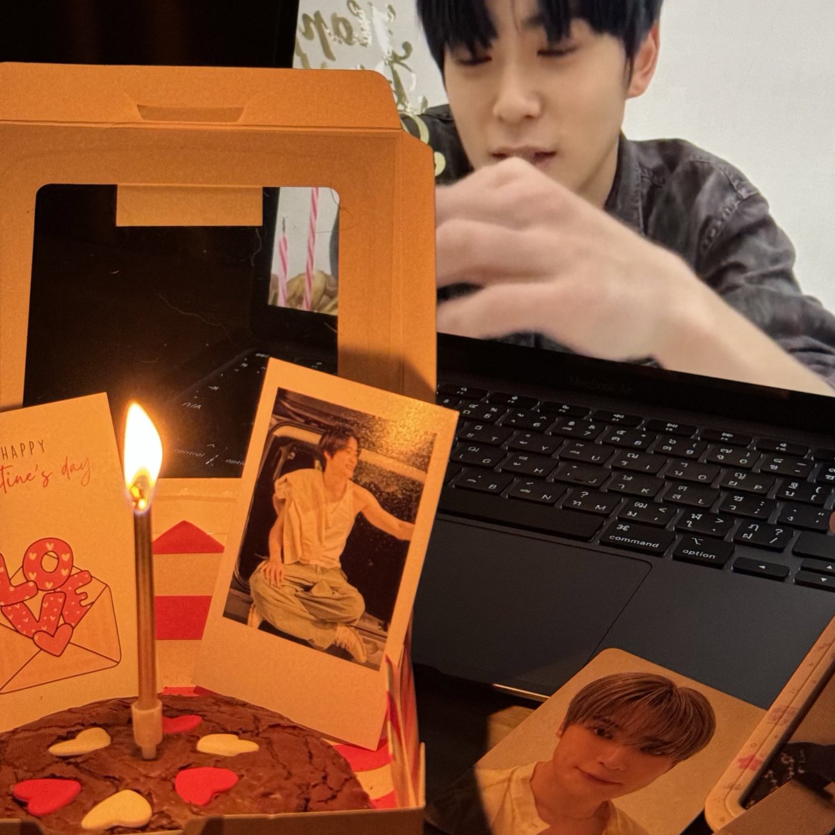 Yibooo0805's tweet photo. Happy Birthday, Valentine Boy 🎂🍑🌹

태어나줘서 정말 고맙고, 앞으로 더 많이 사랑할께요. 생일 축하해요.

#27thValentineWithJaehyun
#나의_자부심_재현_생일축하해 https://t.co/TycvPk0G0r