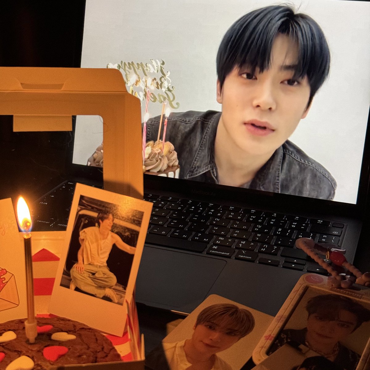 Yibooo0805's tweet photo. Happy Birthday, Valentine Boy 🎂🍑🌹

태어나줘서 정말 고맙고, 앞으로 더 많이 사랑할께요. 생일 축하해요.

#27thValentineWithJaehyun
#나의_자부심_재현_생일축하해 https://t.co/TycvPk0G0r