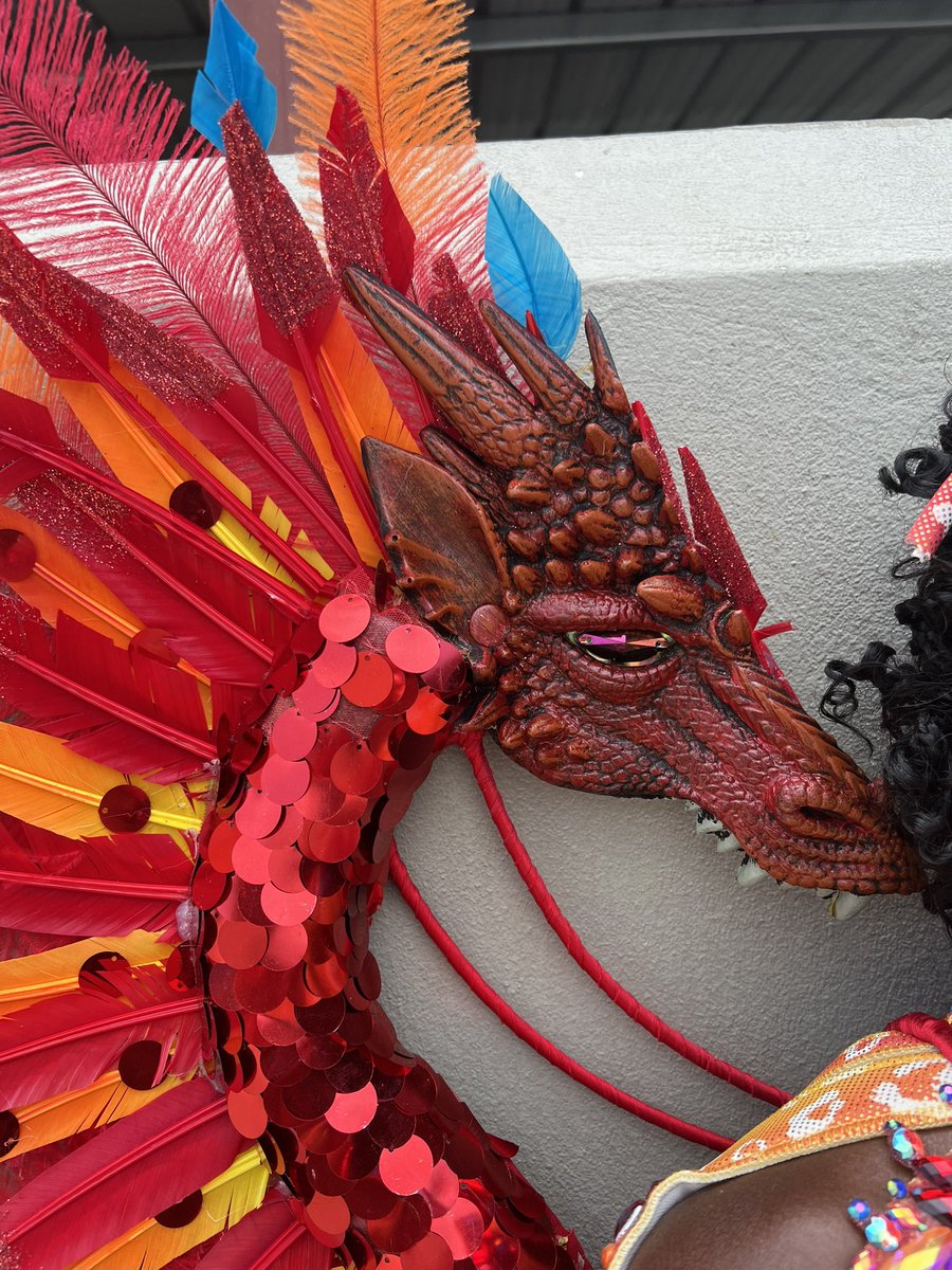 _ItsMckenzie's tweet photo. My favorite costume so far 🐉 #TrinidadCarnival #trinidad #YUMA https://t.co/8wEEho4xzw