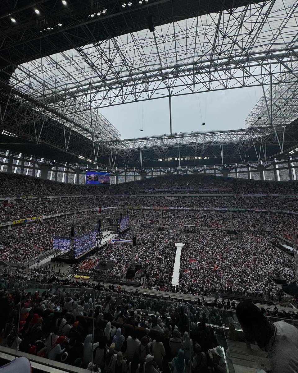 #01AMINwinElection
<a href="/aniesbaswedan/">Anies Rasyid Baswedan</a>
<a href="/cakimiNOW/">A Muhaimin Iskandar</a>