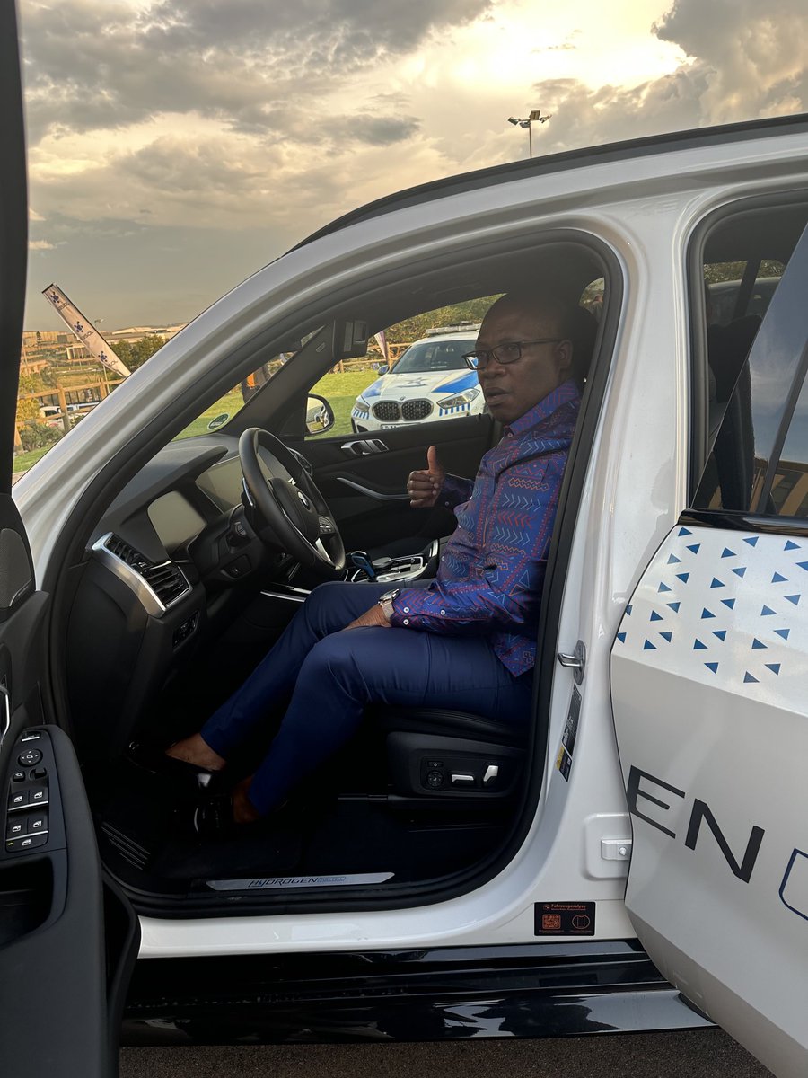 Lesufi's tweet photo. The modern world is here ….. thanks BMW for launching this hydrogen initiative here in Gauteng. #GrowingGautengTogether https://t.co/hqqGxPt6Qs