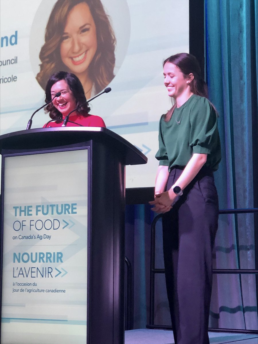 Shoutout to Neleah Lavoie, @4H_PEI Youth Advisory Committee (YAC) member, for presenting at The Future of Food Conference at the @Shaw_Centre today for #CdnAgDay! We always love seeing our #YouthInAction! 🍀