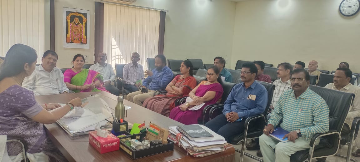 Had a productive meeting with newly appointed MPDOs of the Zilla Parishad. Emphasized the importance of community-focused work and addressing the needs of our people.  

#ZillaParishad #ZPChairperson #MPDO #People