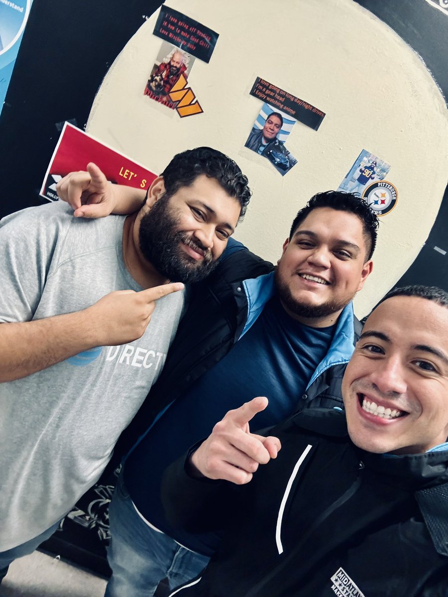 King_JMontano's tweet photo. Got to hang out with two of the coolest individuals in the game yesterday at Fairfax Main @Don_JulioH &amp; @GlobalAlanT can’t express how much I’m proud of you two. Continue to develop your craft &amp; your leadership. This duo is unmatched 🤝🏼Continue to be great coaches #RoyalEmpire👑 https://t.co/JbzbhRcfbn