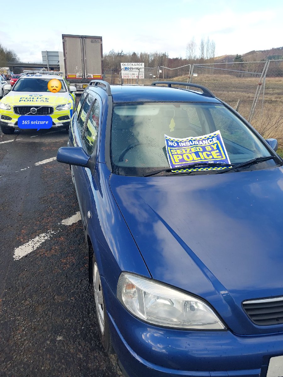 PSOSRoads's tweet photo. #PerthRP have dealt with these two uninsured cars in the last few days. One was also found to have cord/ply exposed on the inner edge of the tyre. Remember to check the full width of your tyres for wear.

#DriveInsured https://t.co/VxtKDBClo4