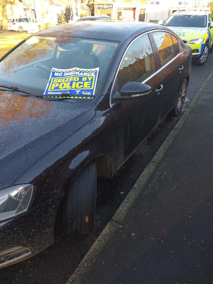 PSOSRoads's tweet photo. #PerthRP have dealt with these two uninsured cars in the last few days. One was also found to have cord/ply exposed on the inner edge of the tyre. Remember to check the full width of your tyres for wear.

#DriveInsured https://t.co/VxtKDBClo4
