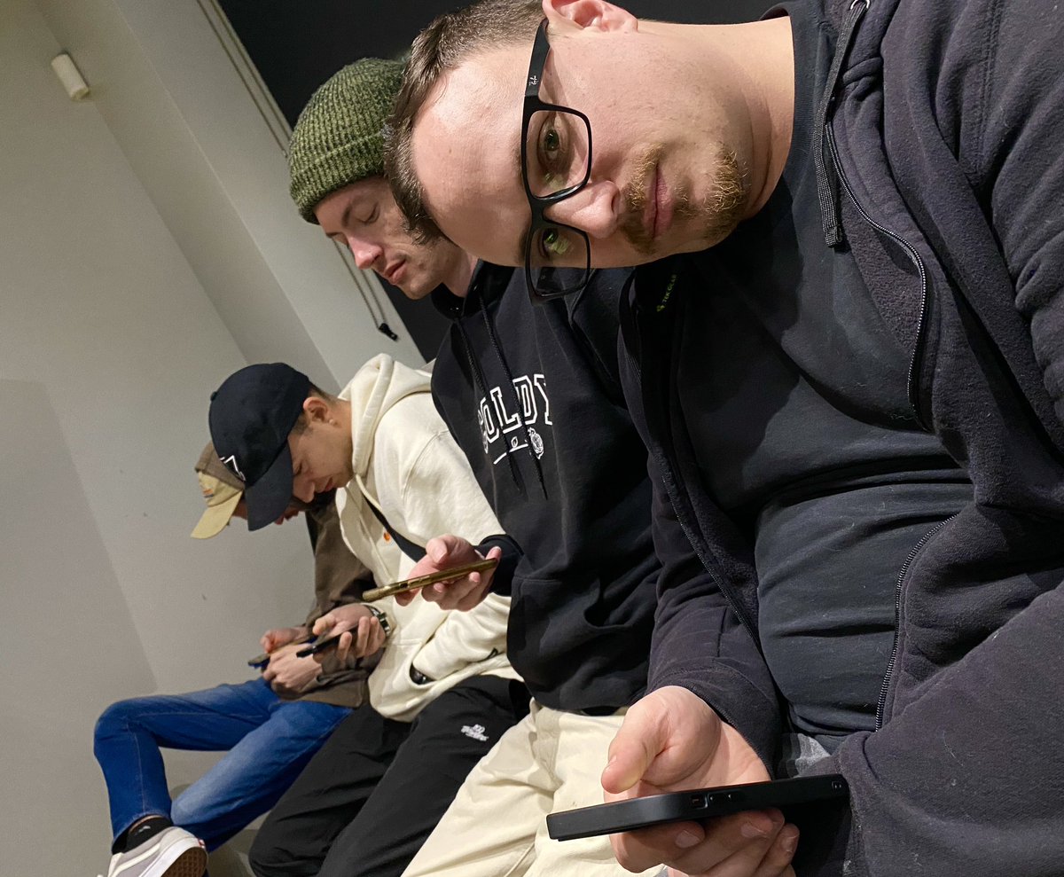 SQUADCON 2024 was a SUCCESS 🔥

Super lit hanging with the squad IRL.

Come hear all about it later when I go LIVE at 10am PT/1pm ET ⏰