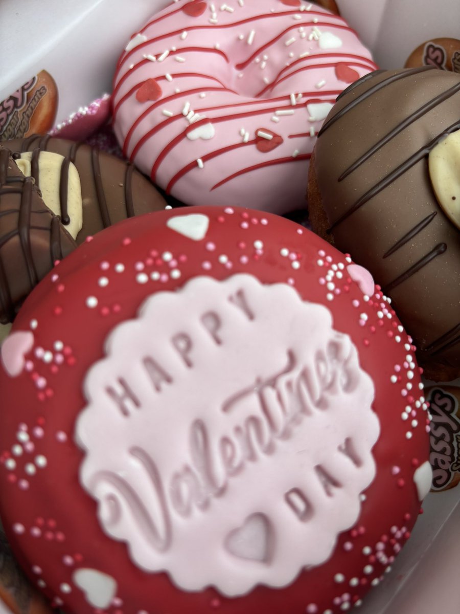 theme production tweet media