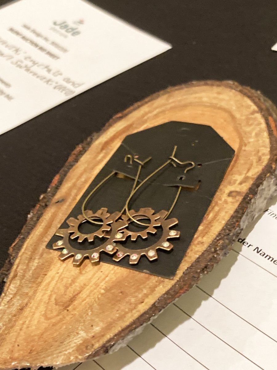 JadeDesign3's tweet image. We want to extend our gratitude to everyone who made the Made for Jade 2nd Annual Event a success!
With your generous support, Jade Design can provide nonprofit organizations with an affordable opportunity to obtain design needs, advancing their social impact goals.