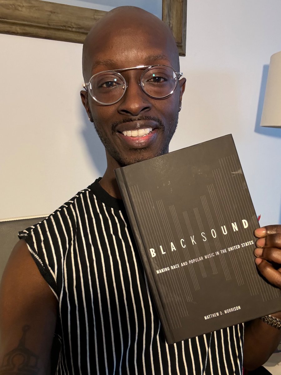 My baby is here! I can finally hold #Blacksound in my hands 🤲🏿 @ucpress designed a beautiful book 🖤 Thanks for those who have purchased! Can still use UCPSAVE30 for 30% off! ucpress.edu/book/978052039…