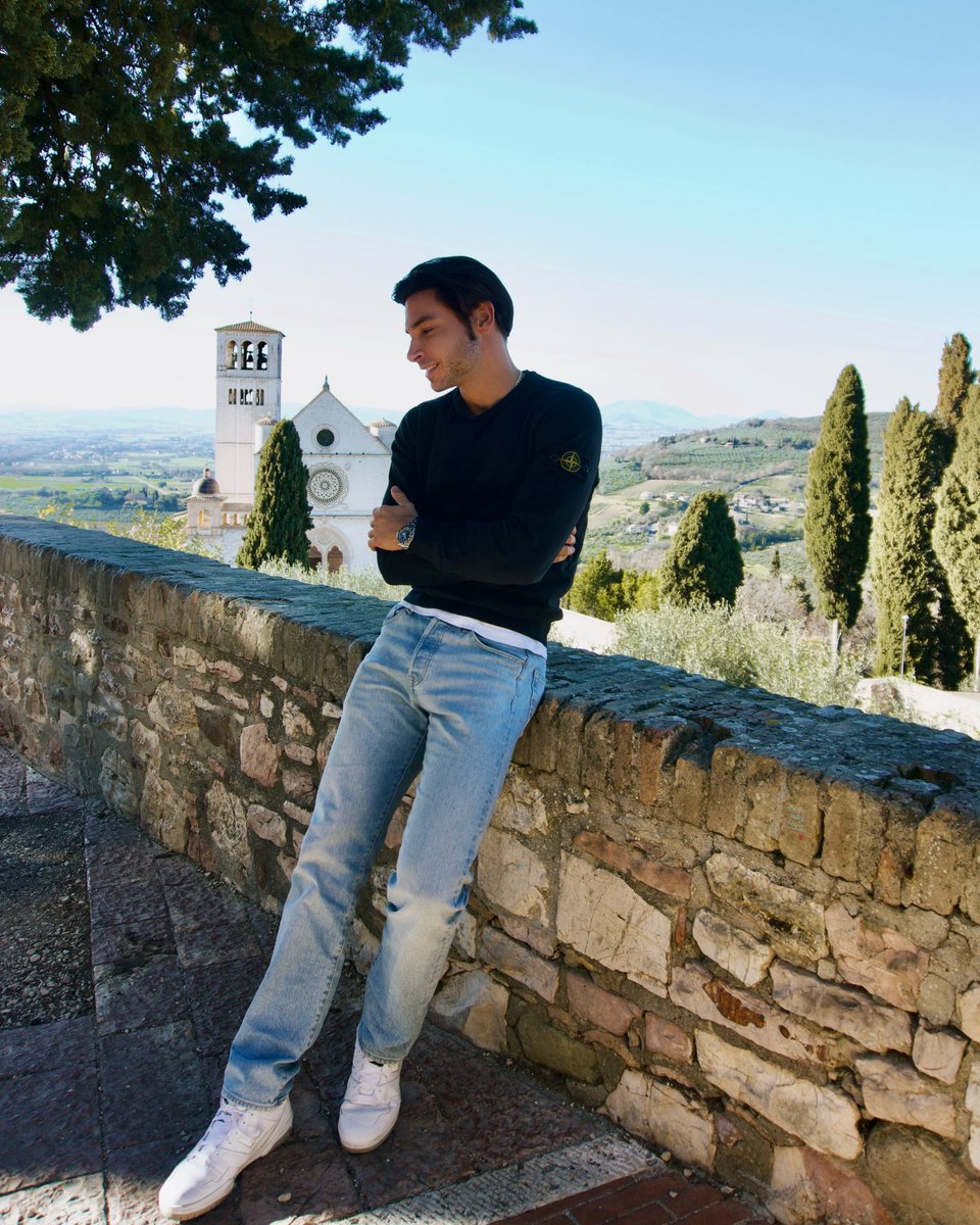Andrea Denver tweet media