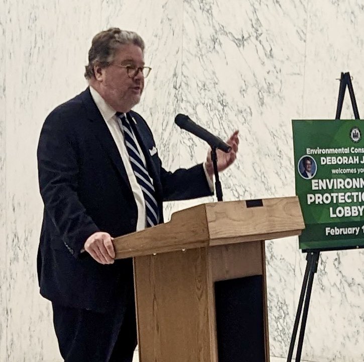 Thank you to all the environmental advocates up in Albany today for #NYEnviroFund Lobby Day. To combat climate change and strengthen our communities we must continue investing in vital resources like the Environmental Protection Fund.